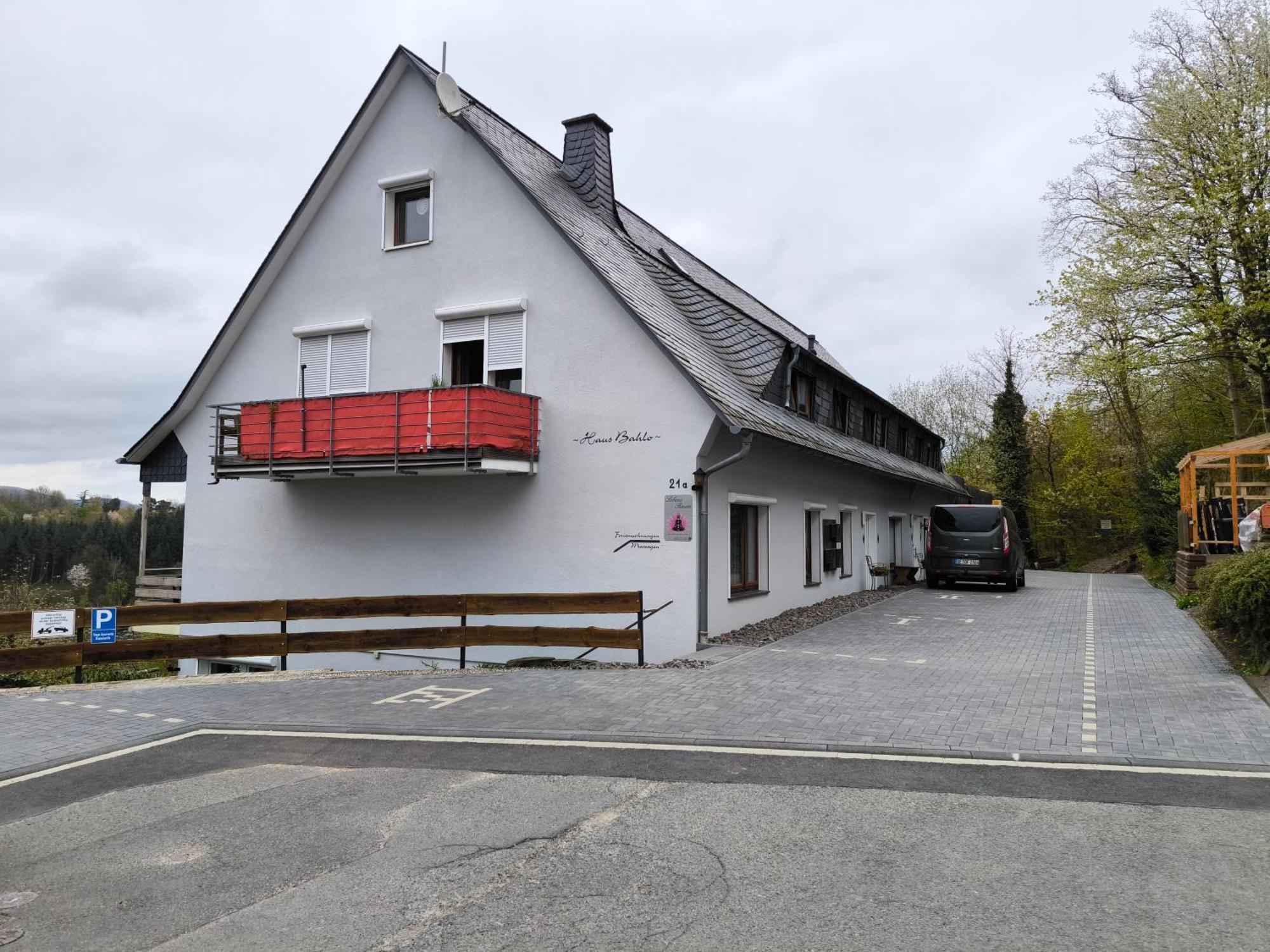 Haus Bahlo - Ferienwohnungen アッテンドルン エクステリア 写真